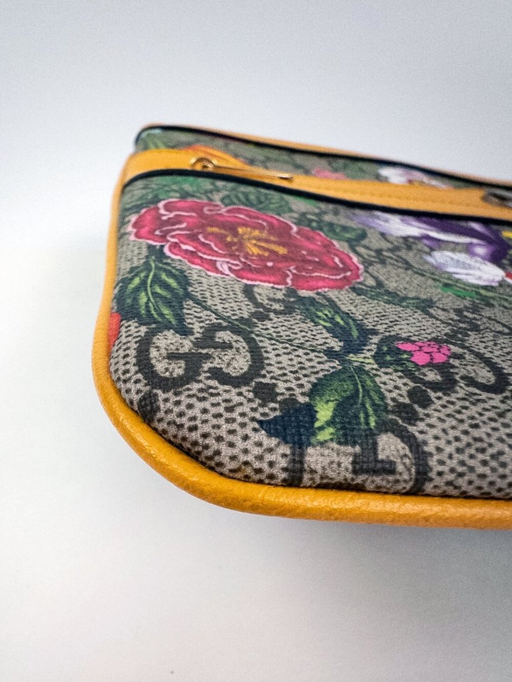 Gucci Ophidia GG Supreme Flora Yellow Medium Pouch Clutch Like New Hologram Box - Picture 4 of 13
